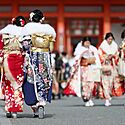 「成人の日」とは?意味や由来、振袖に込められた願い