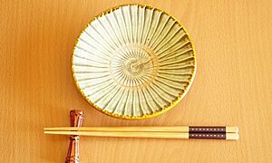【小石原焼とは？】特徴や作り方、歴史、窯元、陶器市まで徹底解説！