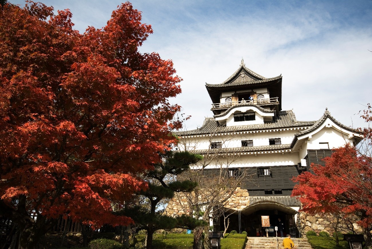 https://inuyama-castle.jp/castle/photos-and-video